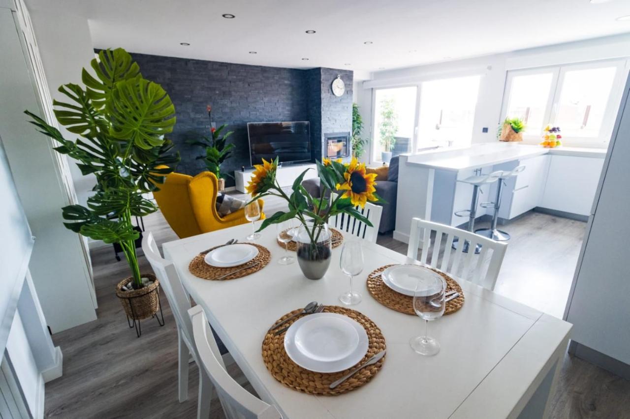 Lujoso Atico Entre 2 Playas Con Garaje, Terraza, Vistas Y Wifi Apartment Gijon Exterior photo